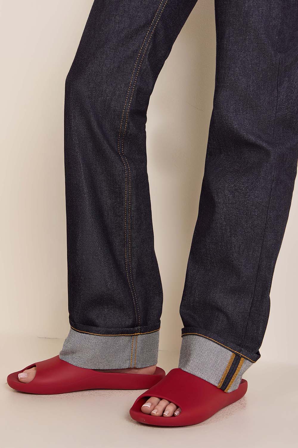 כפכפי סלייד מעוגלים